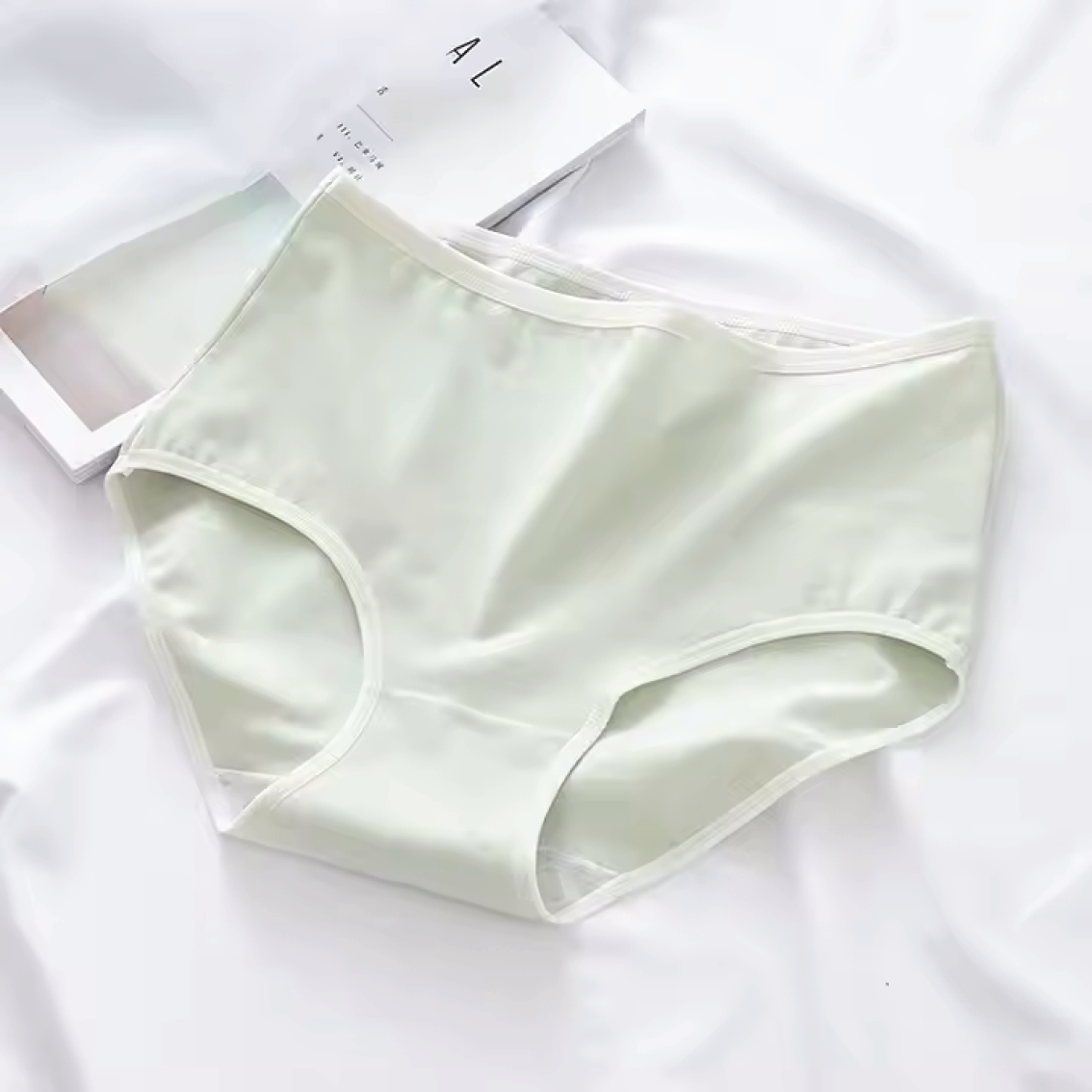 Tinted Delights (TD052)